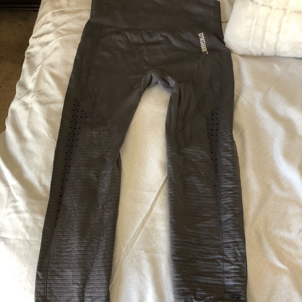 Never worn medium gym shark knock-off